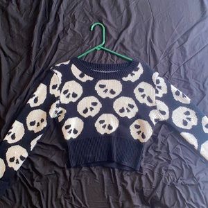 SHEIN Skull Cropped Black & White Sweater